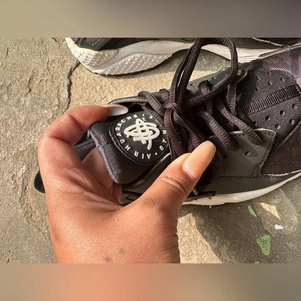 Nike Huarache - Picture 14 of 16